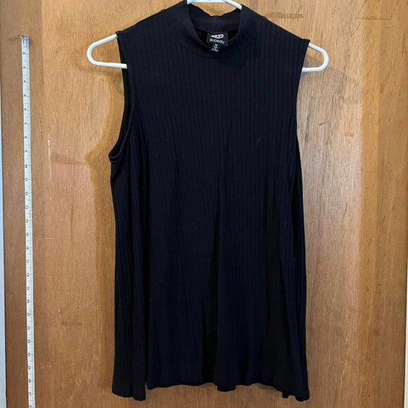 Size M - Bobeau - Black Long Sleeve Cold-Shoulder Knit Pullover Top - Picture 1 of 7